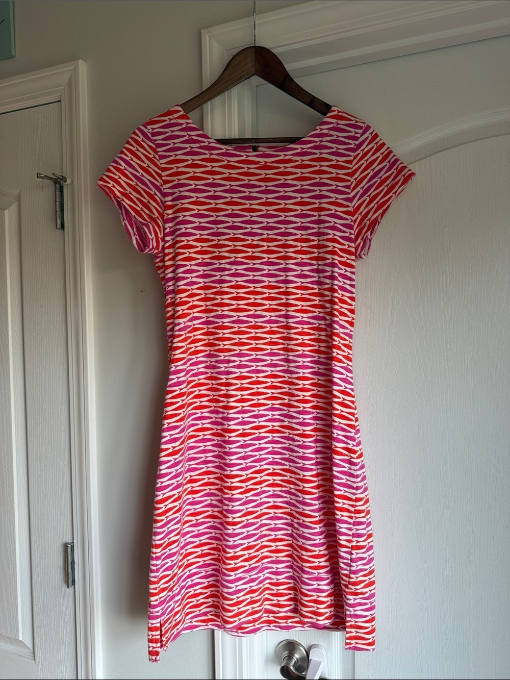 Hatley fish Women's Short Sleeve Dress in Pink & Orange
